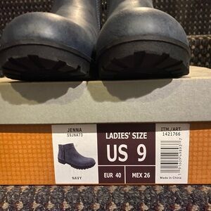 J Sport Navy Women's Boots - Size 9 JENNA